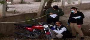 Derrapa en su motocicleta y pierde la vida