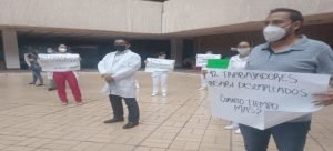 Empleados del área Covid se quedan sin contratos y exigen reunirse con el gobernador