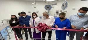 Rubén Rocha inaugura quirófanos en el Hospital de la mujer