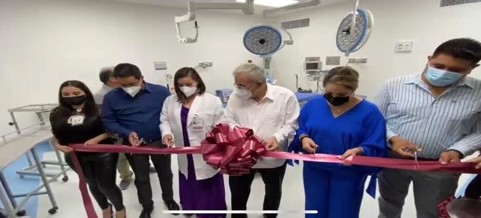 Rubén Rocha inaugura quirófanos en el Hospital de la mujer