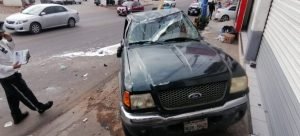 Accidente automovilístico en la colonia Adolfo López Mateos