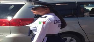 Se viraliza mujer oficial de tránsito por ser considerada entre las más guapas
