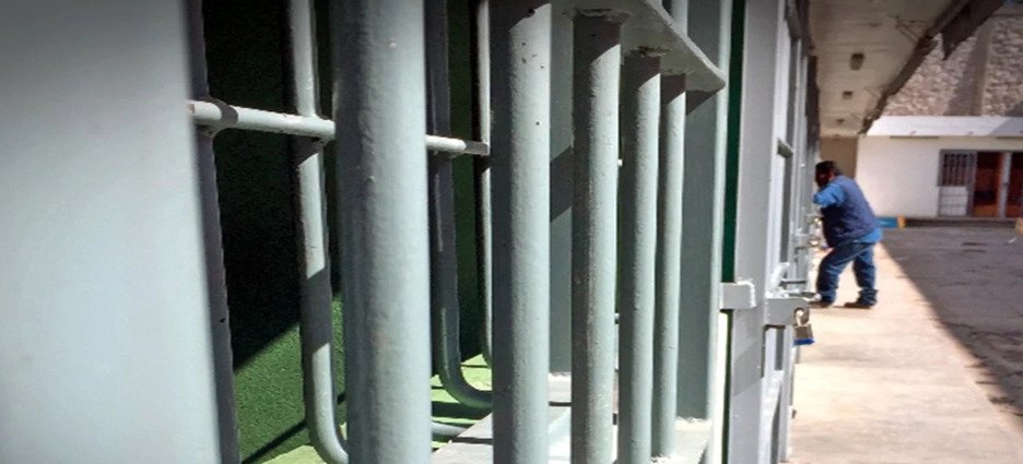 Interno del penal intentó quitarse la vida