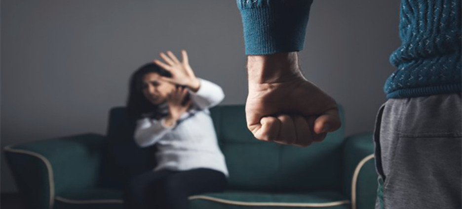 Grupo armado hace justicia a mujer golpeada por su esposo