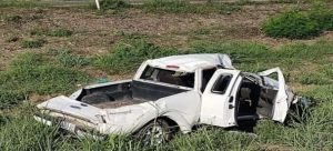 Una personas sin vida y tres lesionados en una volcadura