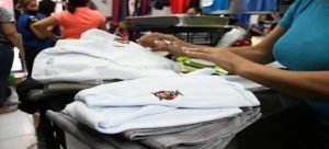 Textileros de Sinaloa se niegan a entregar uniformes a domicilio