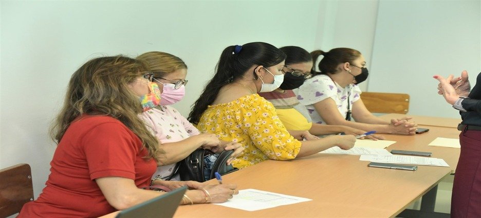 Los padres de familia vigilarán que sí entreguen útiles escolares