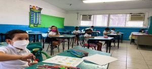 Ya no necesitan presentar certificado de vacunación en las escuelas del estado