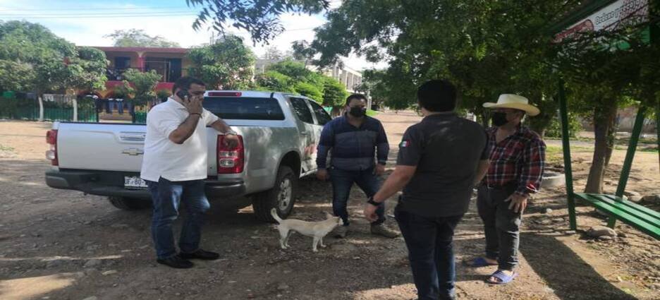 Reparación de alumbrado eléctrico en sindicaturas