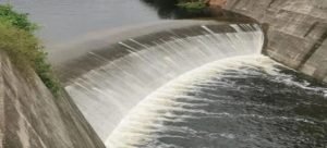 Realizan desfogues en presas por altos niveles