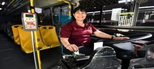 Se integran 25 mujeres como choferes del transporte público