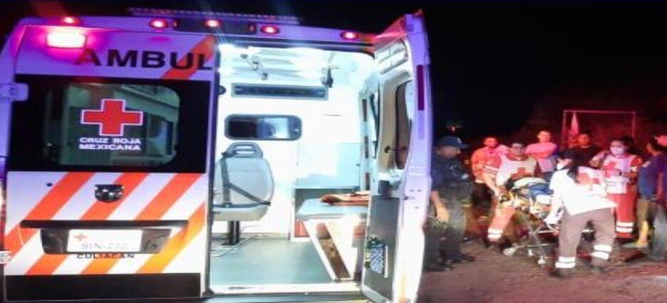 Menor de 25 años es arrollado por un automovilista