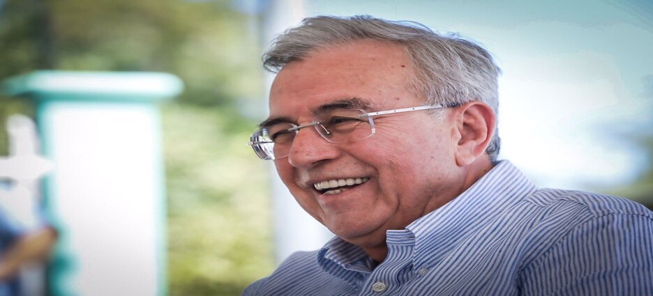 El gobernador hace el llamado a las "corcholatas" a que le anuncien previamente su visita