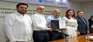El gobernador firma convenio con Bienestar para dar inicio al Bienpesca