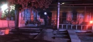Vivienda se incendia en el sector de Ruíz Cortínez