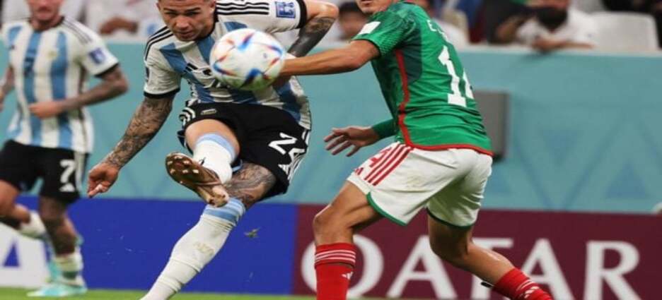 Argentina derrota 2-0 a México