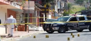 Ingresan a su domicilio y le quitan la vida