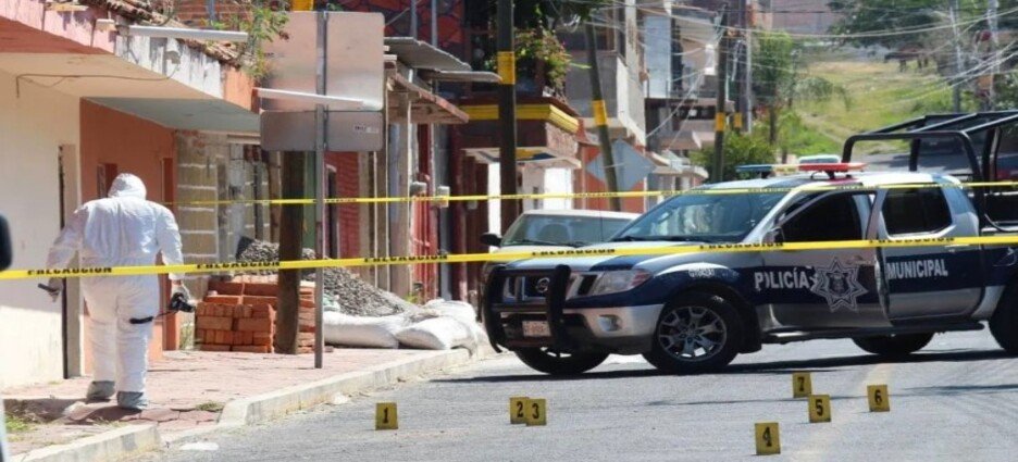 Ingresan a su domicilio y le quitan la vida