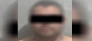 Detienen a hombre por agredir a su pareja