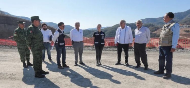 AMLO acudió a Sinaloa para supervisar las obras en las presas de Picachos y Santa María