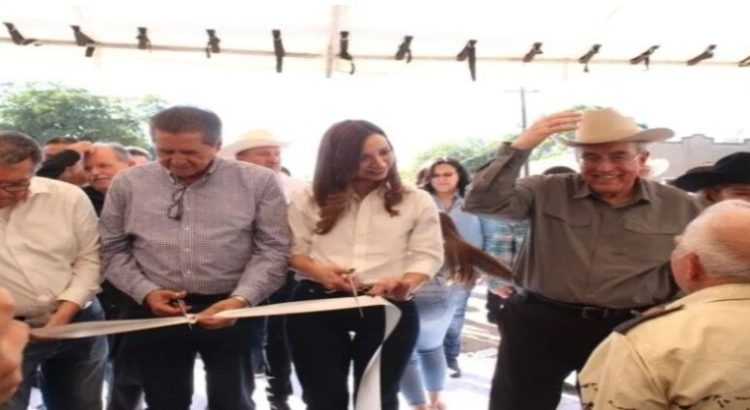 Rubén Rocha Moya inauguró la carretera Caitime – El Progreso