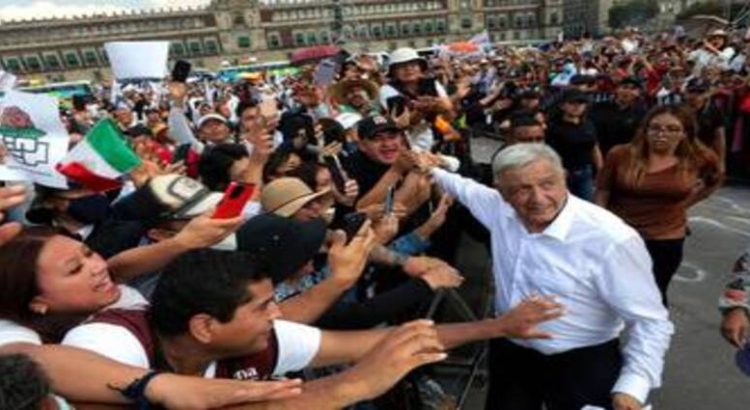 Movimiento Ciudadano denuncia a AMLO ante el INE