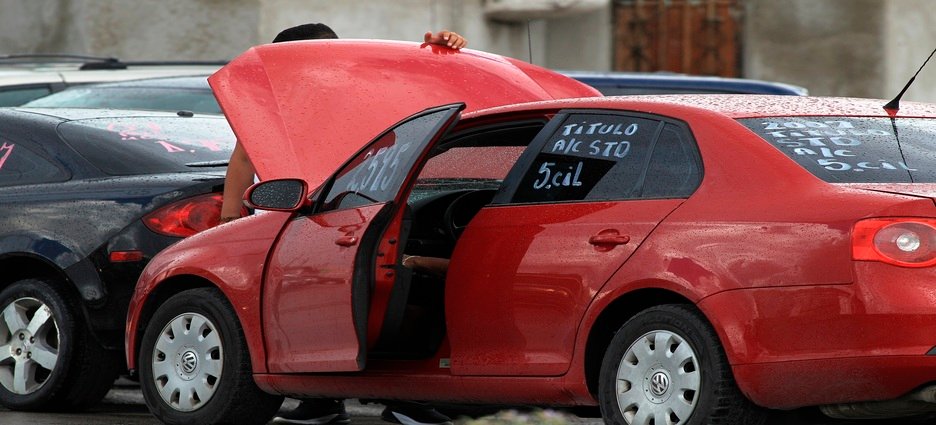 Extienden hasta marzo la regularización de autos chocolate