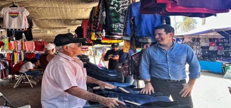 Gaxiola Coppel refrenda el compromiso de atender a los comerciantes independientes