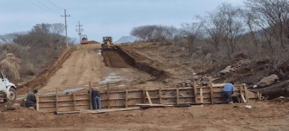 El Gobierno del Estado de Sinaloa realiza 16 obras de pavimentación en 11 municipios
