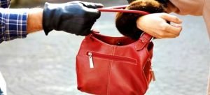 Le roban a empleada de gasera más de 200 mil pesos