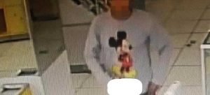 Sujeto armado ingresa a tienda Coppel y asalta el banco