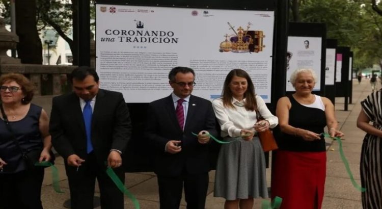 Exposición ‘Coronando una tradición’ en CDMX