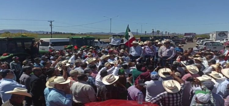 Agricultores de Sinaloa tomaron la planta de Pemex