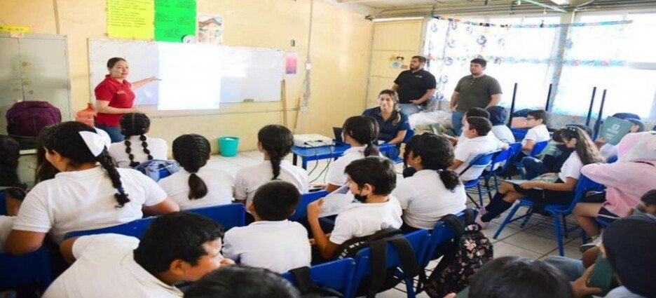 Implementan taller de finanzas personales en primarias de Culiacán
