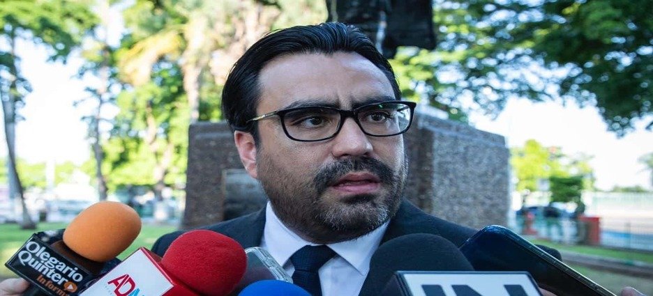 El alcalde asegura estar gestionando más plantas de agua para el municipio