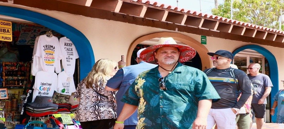 Sinaloa continua recibiendo turistas americanos pese al “warning”