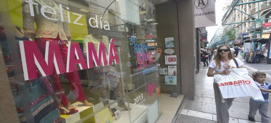 Comercios esperan derrama económica de mil millones por el día de las madres