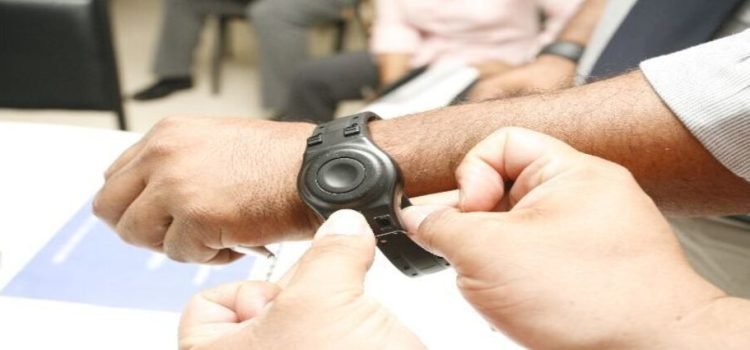 Semujeres impulsará la creación de brazalete de monitoreo para agresores