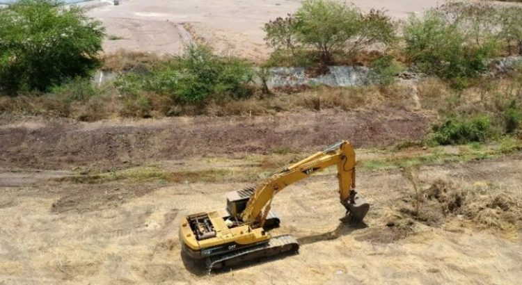 Desazolve de arroyos en Culiacán al 95%