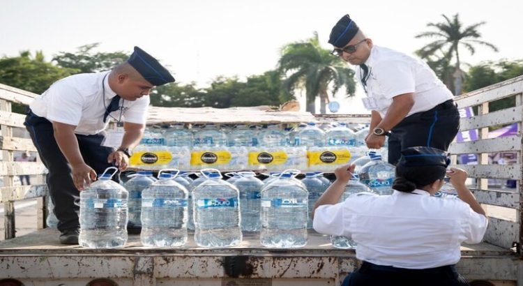 DIF Culiacán entrega a comunidades el apoyo del Aquatón