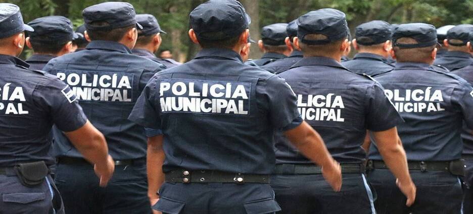 Son retirados de sus puestos el director y subdirector de la Policía Municipal