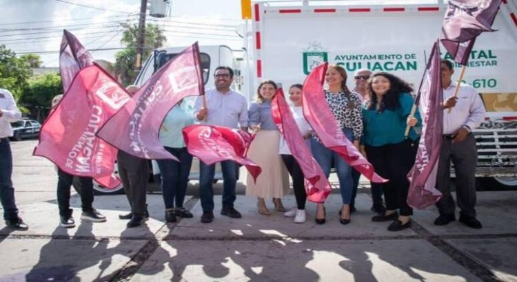 Gámez Mendívil entregó un camión recolector de basura en Eldorado