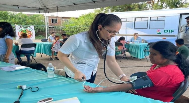 El DIF municipal llevó brigadas de salud y servicios a comunidades más necesitadas de Culiacán