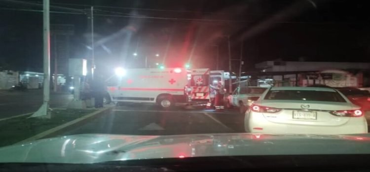 Atropellan a dos adultos mayores por el fraccionamiento Villas del Real Atropellan a dos adultos mayores por el fraccionamiento Villas del Real