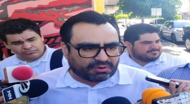 Juan de Dios Gámez Mendívil anunció un aumento de 8.91% al salario de policías