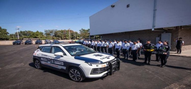 Ayuntamiento de Culiacán entregó nuevas unidades y equipo a la SSPyTM