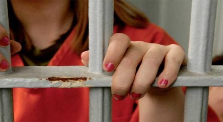 Vinculan a proceso a mujer por pagar 50 mil pesos para el asesinato de Dania Clarilú