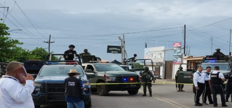 Enfrentamiento entre civiles armados y militares al norte de Culiacán Enfrentamiento entre civiles armados y militares al norte de Culiacán