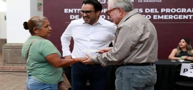 Gobierno estatal entrega apoyos económicos a comerciantes de Culiacán