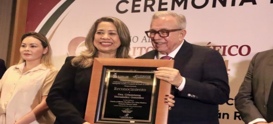 Rocha Moya entrega el Premio al Mérito Científico 2024